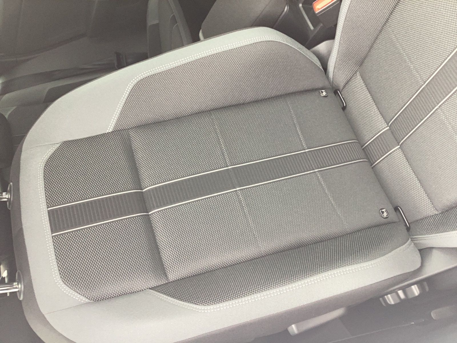 Fahrzeugabbildung Volkswagen Polo Style TSI DSG IQ.Light ACC SH RearView Ambi