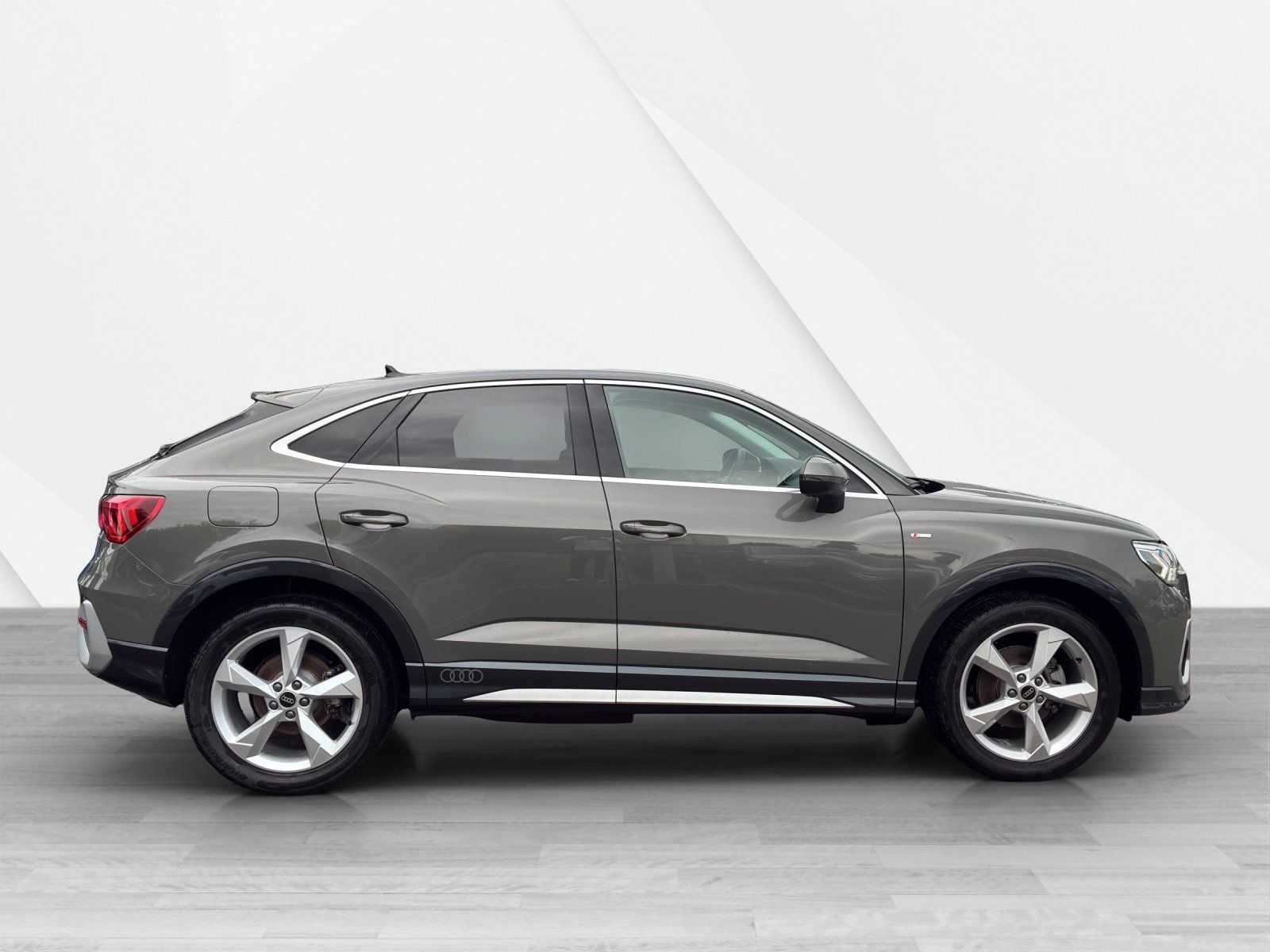 Fahrzeugabbildung Audi Q3 Sportback S line 35 TFSI AHK,LED,Navi,PDC,LM