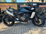 Husqvarna Svartpilen 801 2024 mit Dynamic Paket - HUSQVARNA SVARTPILEN