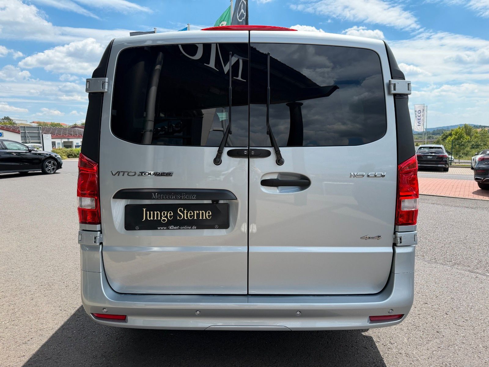 Fahrzeugabbildung Mercedes-Benz Vito 119 CDI Tourer 4x4 2xKlima AHK2,5to Stdheiz