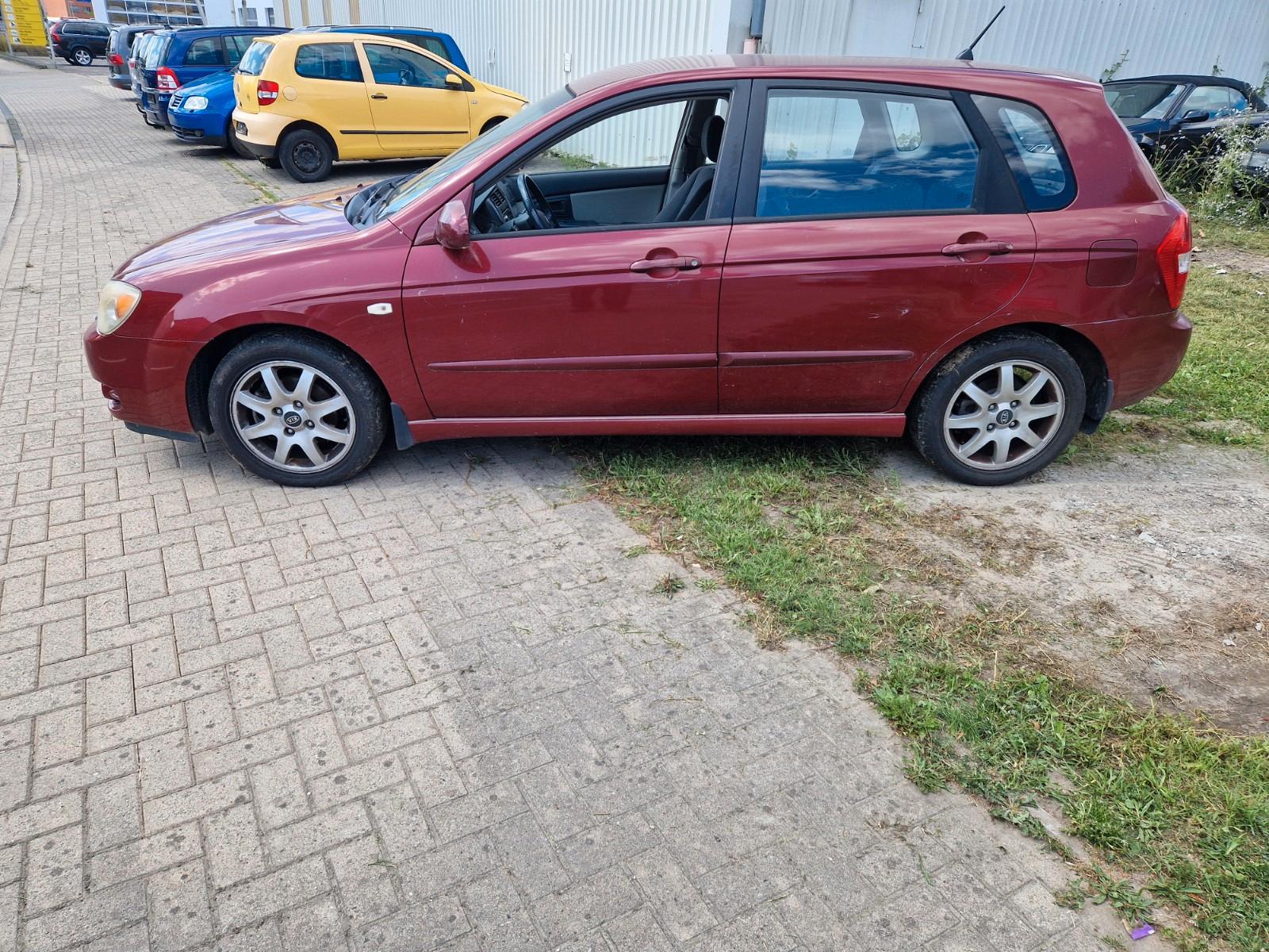 Kia Cerato 2005 — photo 8