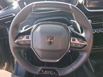 Peugeot 2008 GT 1.2 PureTech 130 360+AHK+Kam.+KeyLess+SD