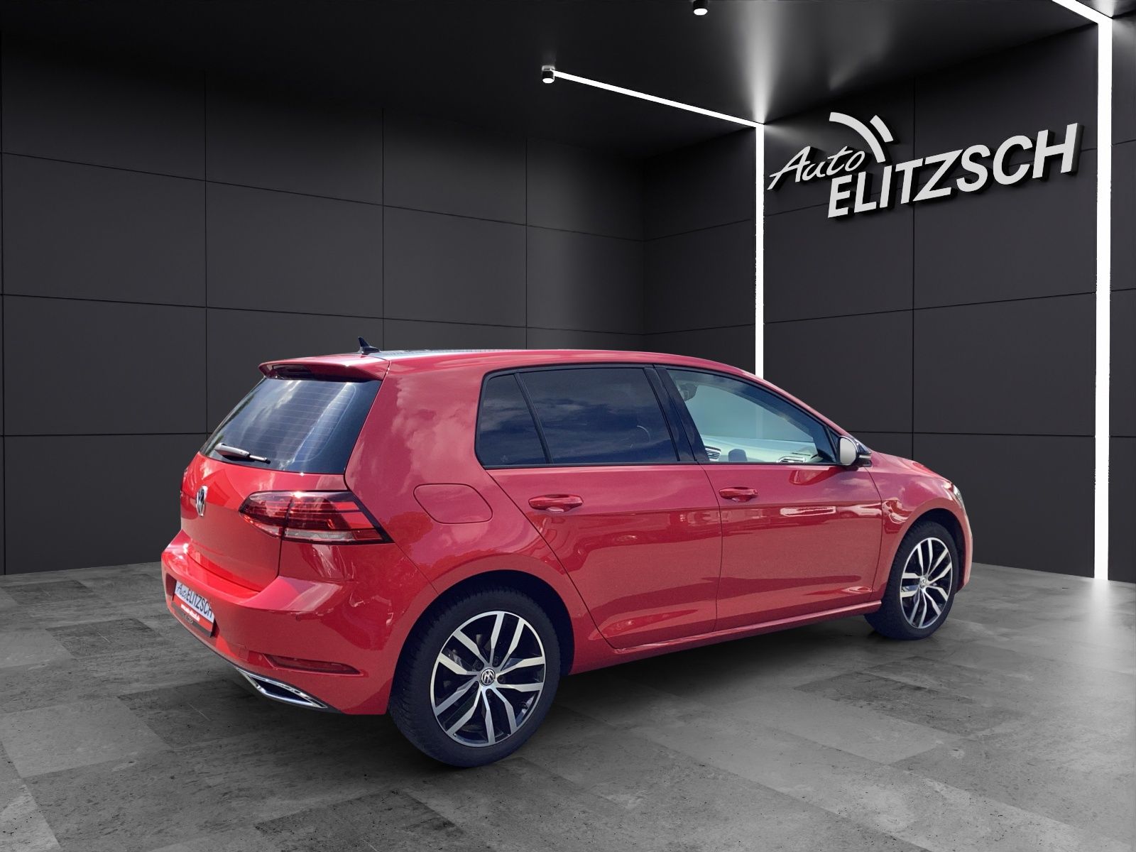 Fahrzeugabbildung Volkswagen Golf VII TSI Highline DSG Standh LED ACC