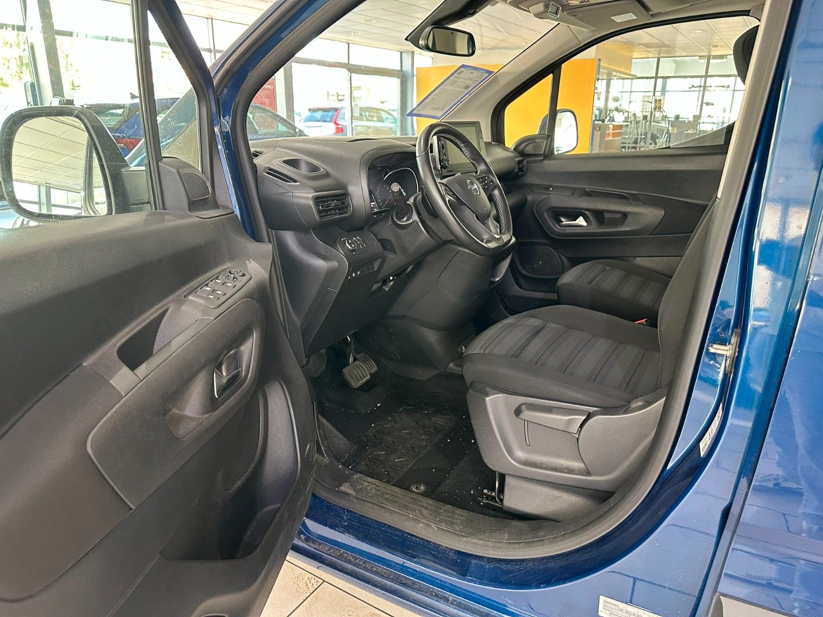 Fahrzeugabbildung Opel Combo Life 1.5D L2H1 NAVI/LED/PDC/DAB+