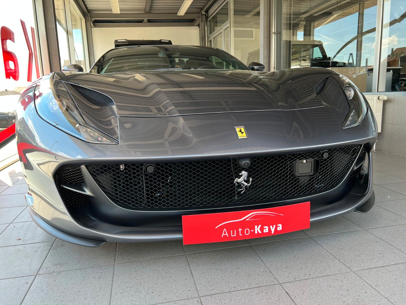 Ferrari 812 GTS *Cioccolato*/Lift/Carbon...