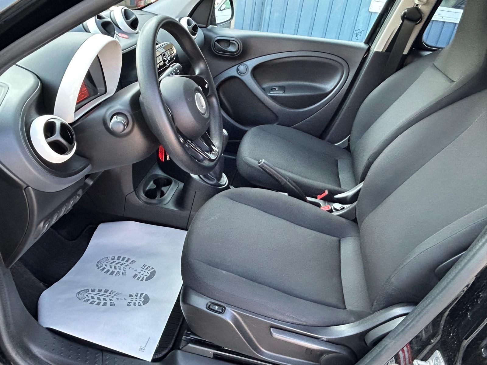 Fahrzeugabbildung Smart ForFour°Sitzheizung°PDC°Klimaauto.°2.Hand°