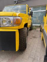 Toyota Land Cruiser 79 4,2d Abschlepp hubbrill - Toyota Kastenwagen
