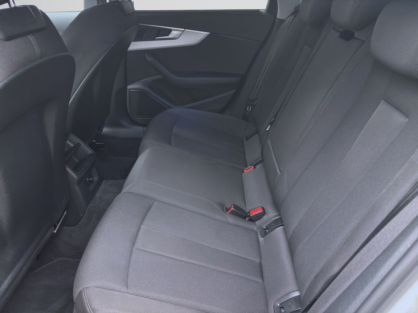 Audi A4 - Bild 16