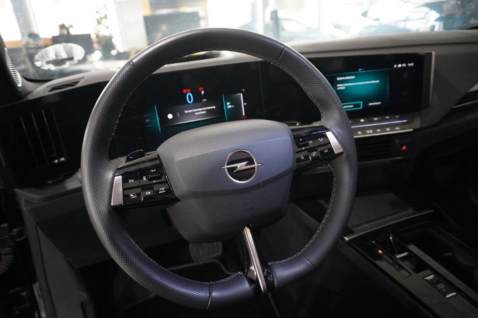 Fahrzeugabbildung Opel Astra L ST 1.2 HYBRID GS NAVI/LED/SPORT/PANO/HUD