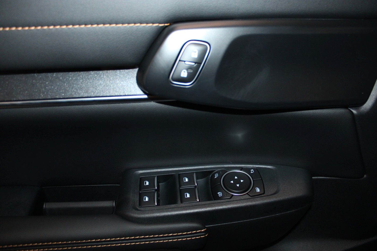 Fahrzeugabbildung Ford Ranger Wildtrak Automatik AHK LED TECHNOLOGIE P.