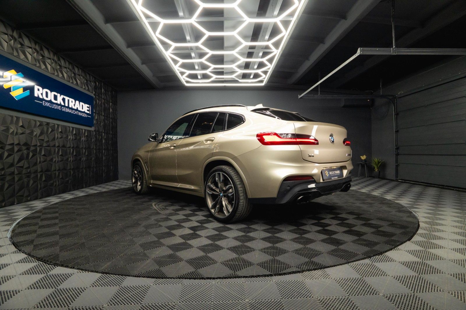 Fahrzeugabbildung BMW X4 M40i M Performance Shadow Line | Pano | LED