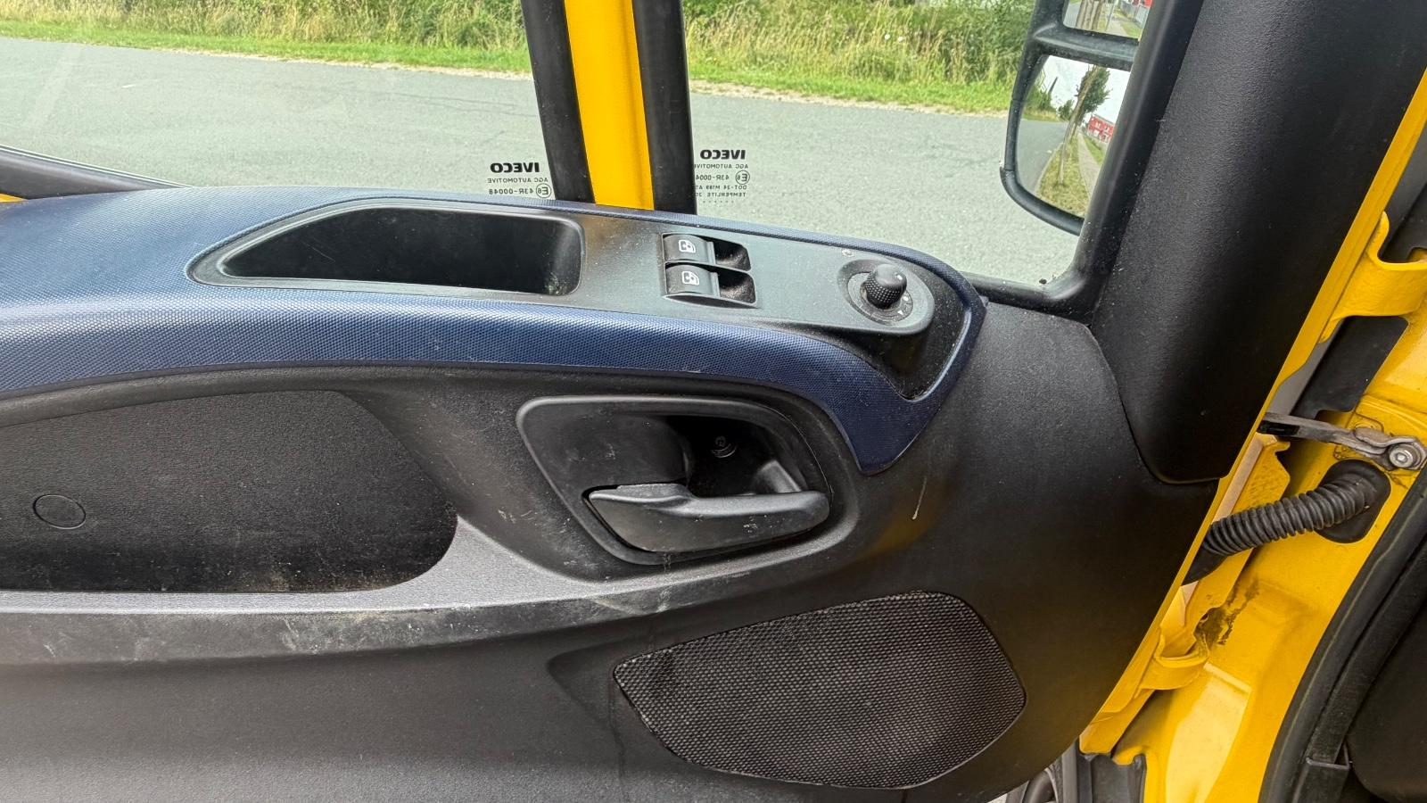 Iveco Daily Fahrgestell Doppelkabine 50 C ... Radstand
