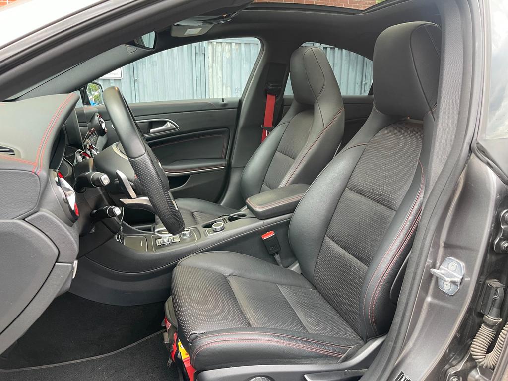 Mercedes-Benz CLA 45 AMG