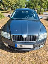 Skoda Octavia 1.9 TDI PD DPF Elegance Elegance - Skoda Octavia mit Diesel-Antrieb: Limousine, 1.9