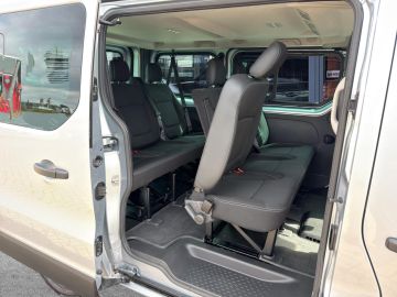 Nissan Primastar Kombi Tekna L1H1 °LED°Navi°AHK°SHZ°RFK