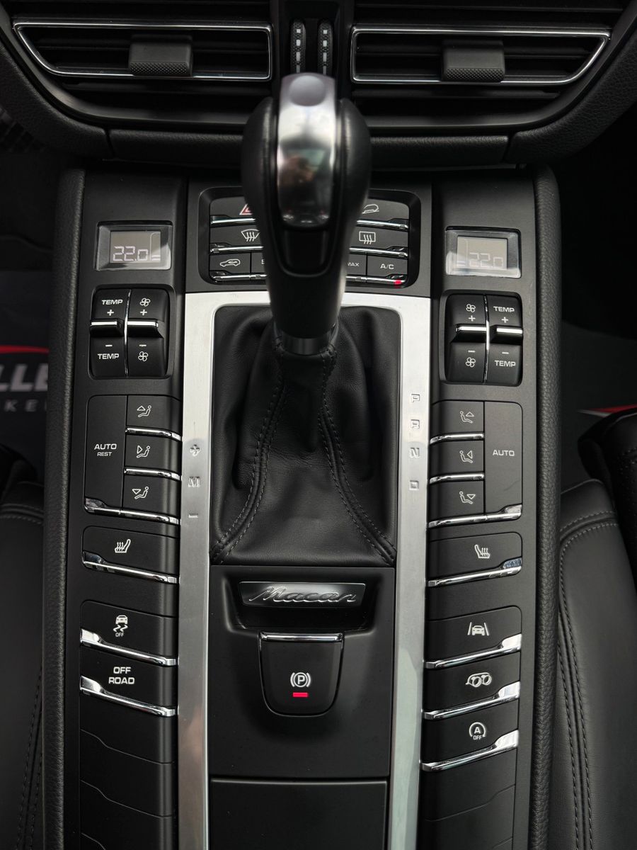Fahrzeugabbildung Porsche Macan S V6 Pano Kamera Leder St-Heiz. Memory