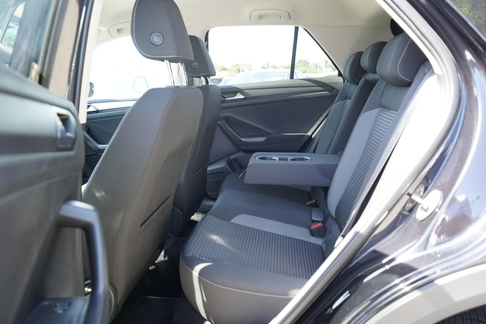Volkswagen T-Roc 1.5 Active DSG LED Navi Klimaaut. PDC, миниатюра 30