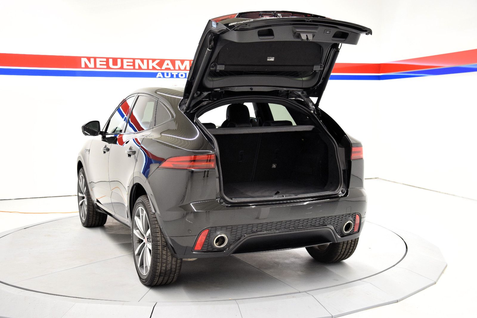 Fahrzeugabbildung Jaguar E-PACE R-Dynamic SE AWD 14-Wege Memory 20"