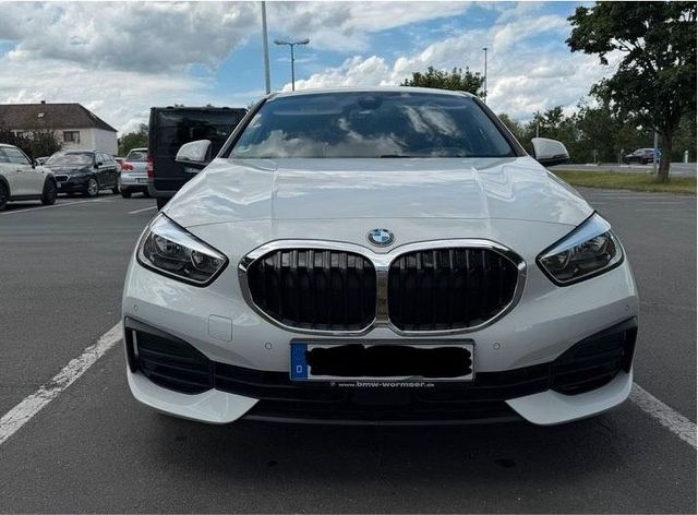 BMW 118i BMW Schräghecklimousine 2020