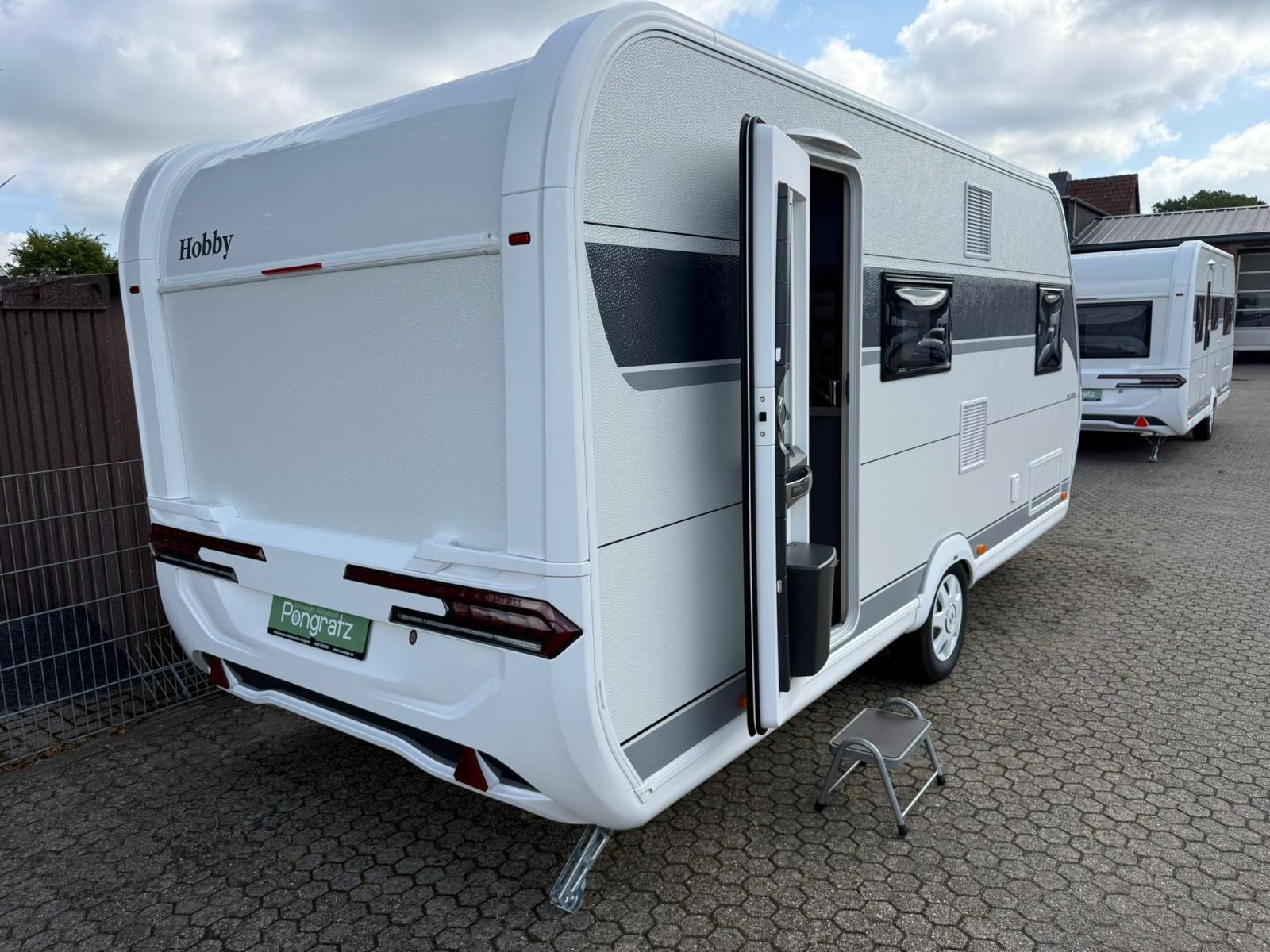 Hobby 490 KMF De Luxe 2026 ***1.800/Fracht***