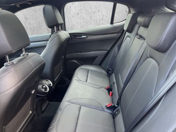 Alfa Romeo Stelvio 2.2 JTDM Ti Q4 Navi+SHZ+Pano+AHK+RFK