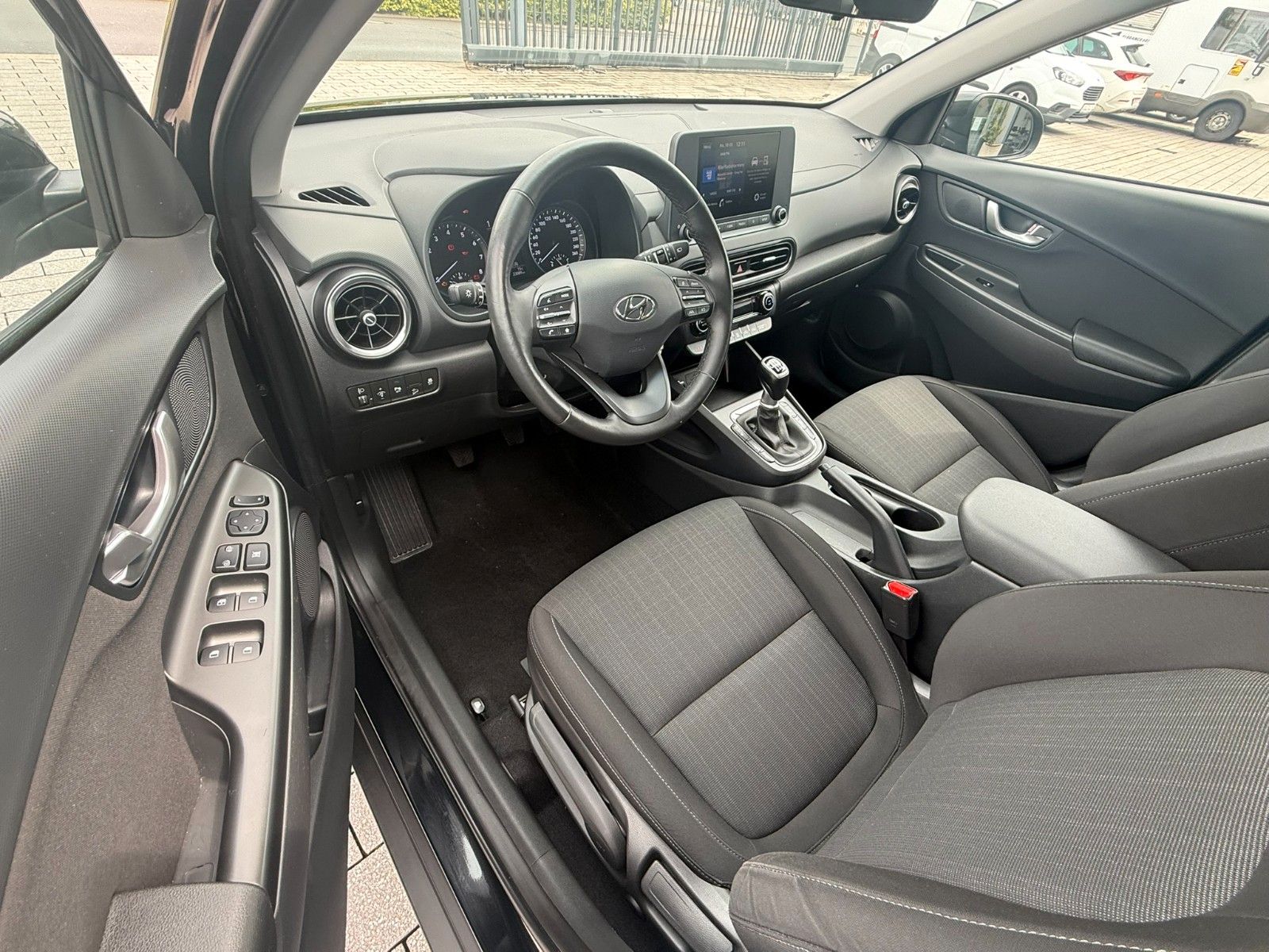 Fahrzeugabbildung Hyundai Kona Select Mild-Hybrid 2WD