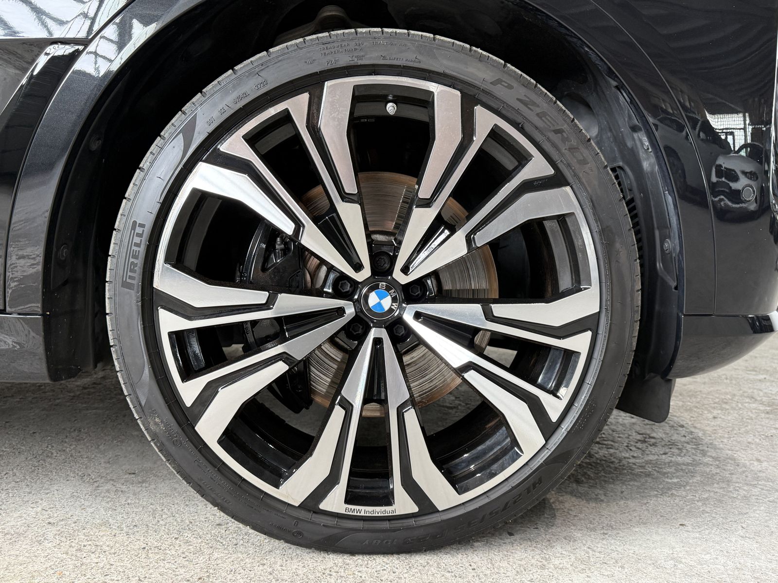 Fahrzeugeinzelansicht 16 Fahrzeugabbildung BMW X7 M60i |Sitzbelüftung |AHK |Panorama Glasdach