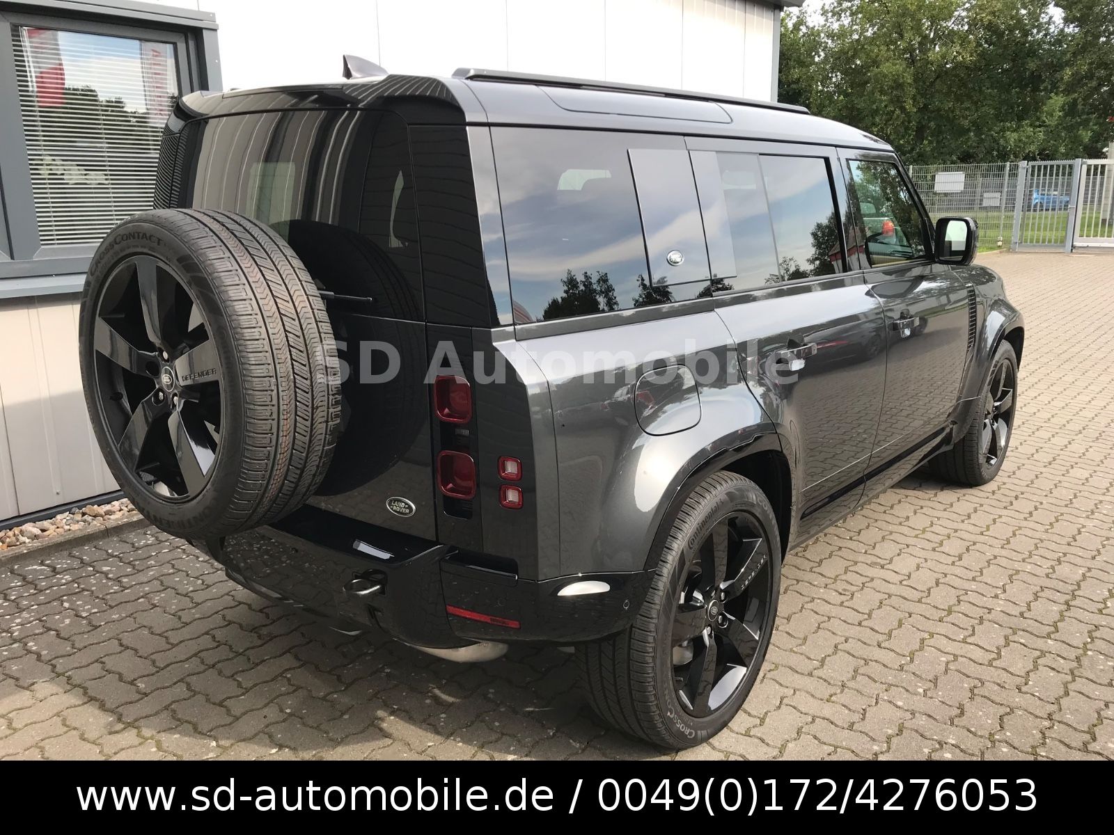 Land Rover Defender 110 X-Dynamic HSE 7-SITZER BLACK-DESIGN foto 4