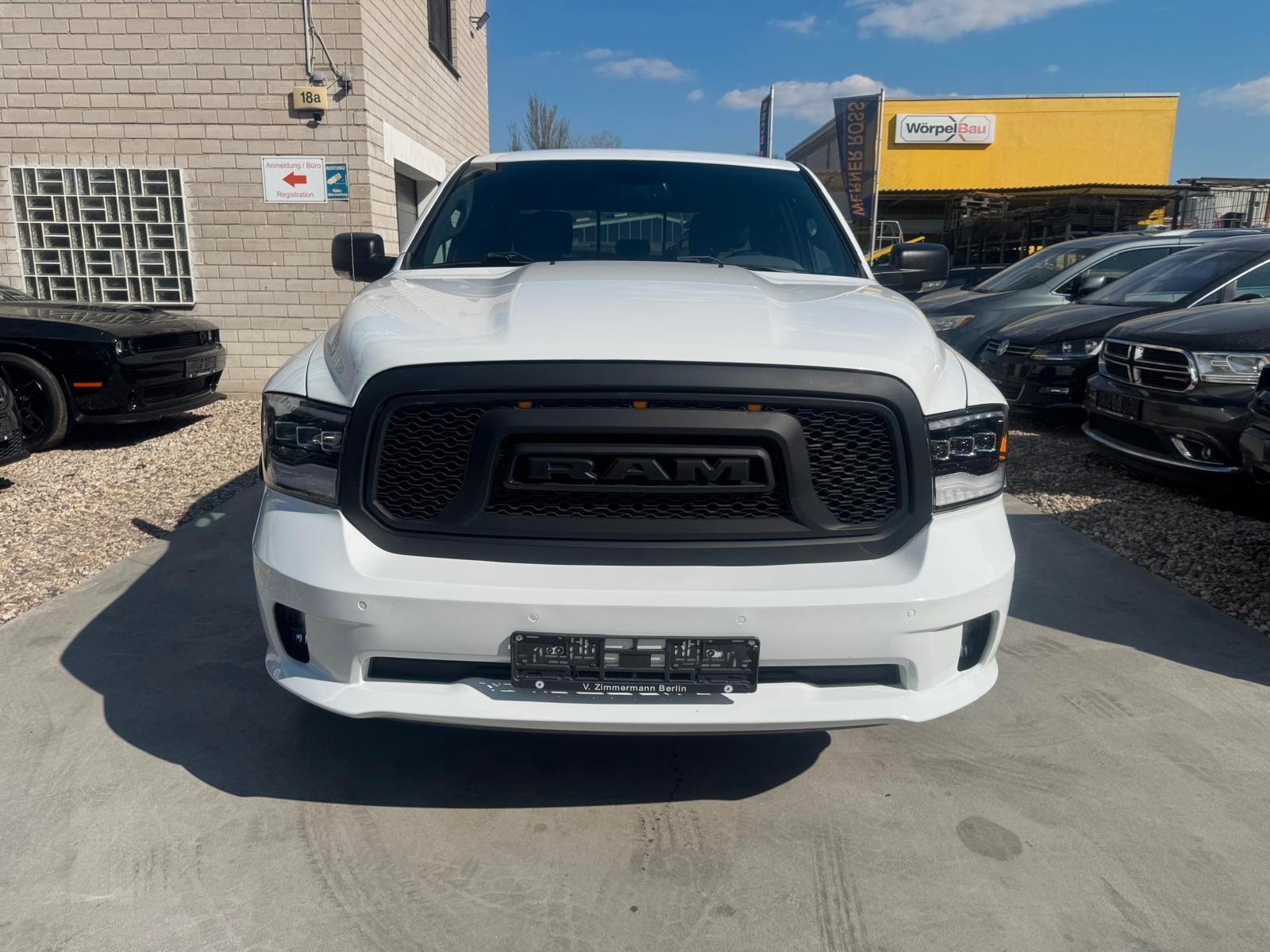 Dodge RAM. 5.7L V8 HEMI MDS VVT