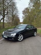 Mercedes-Benz Mercedes Benz CLK 220 CDI - Mercedes-Benz CLK 220