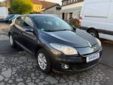 Renault Megane III Lim. 5-trg. Expression - TÜV NEU - Renault Megane Expression mit Benzin-Antrieb