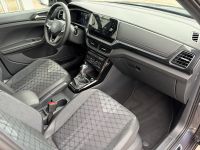 Volkswagen T-Cross 1.5 TSI DSG R-Line KAM AHK MATRIX 5JGAR bei Autohaus Landmann & Maier OHG