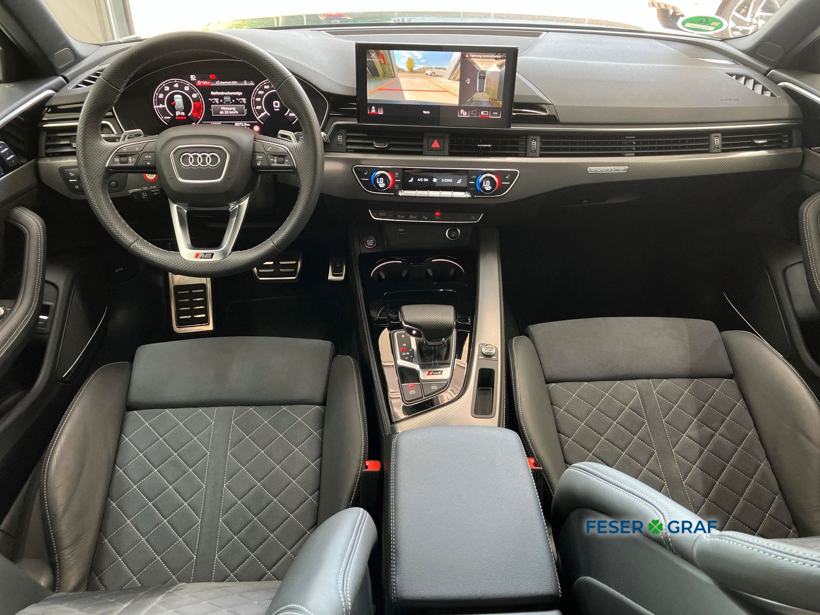 Audi RS4 - Bild 12