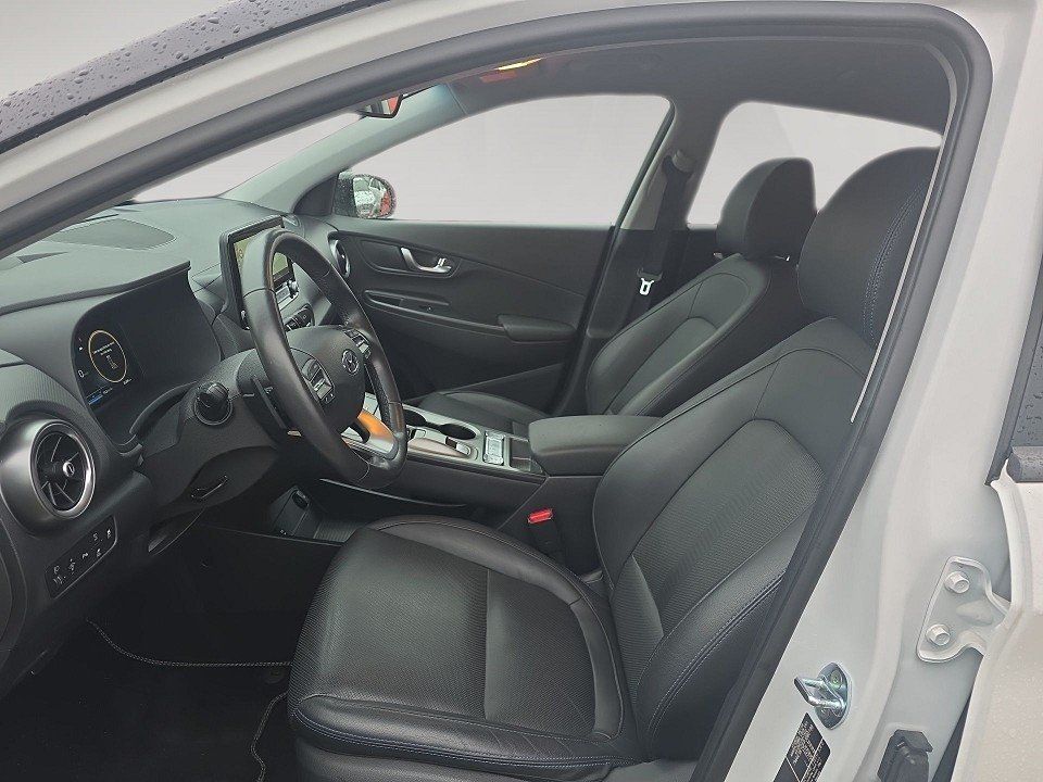 Fahrzeugabbildung Hyundai KONA Elektro 150kW PRIME Leder Dach-Lackierung