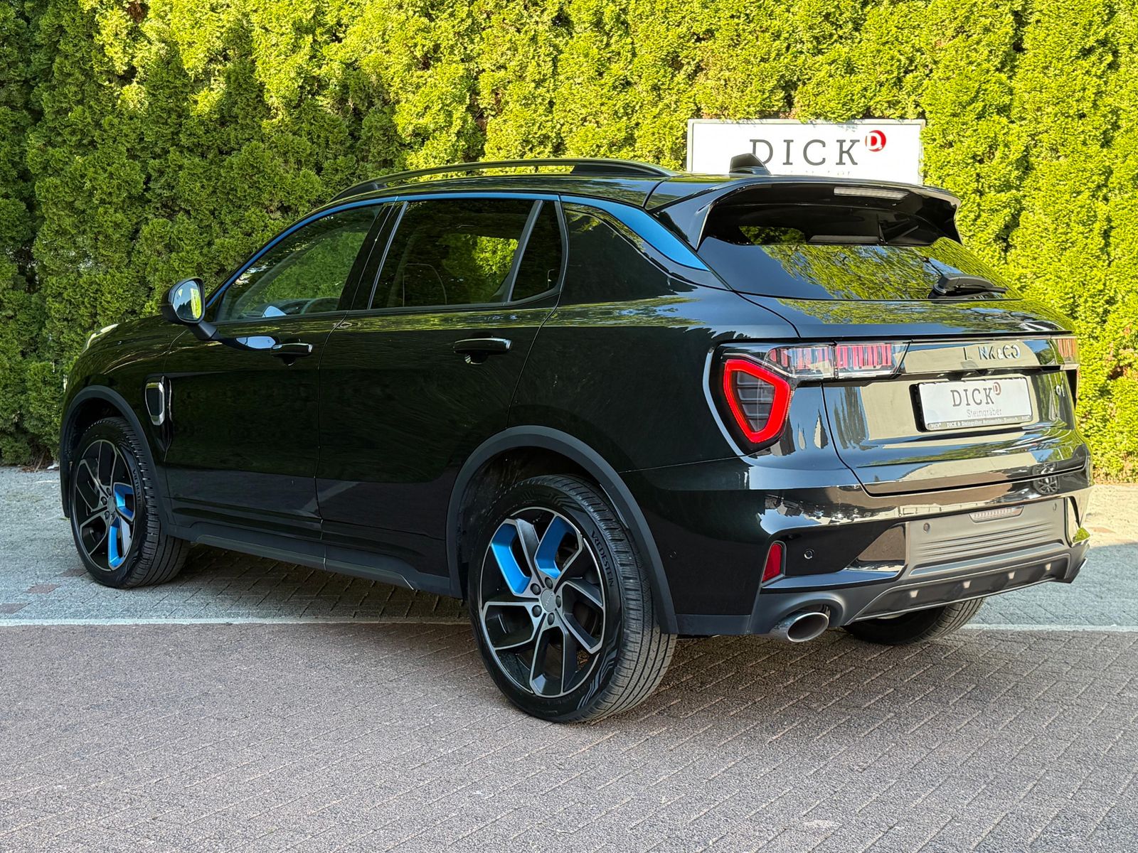 Fahrzeugabbildung Lynk&Co 01 1.5 T Aut PHEV PANO+LED+NAVI+ACC+MEMO+SHZ+360