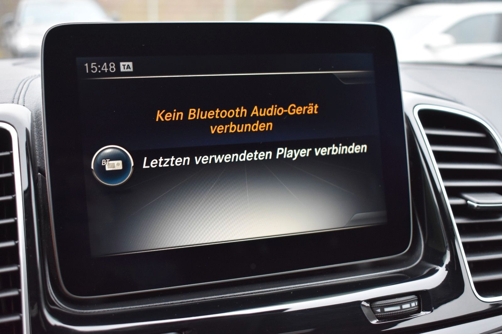 Fahrzeugabbildung Mercedes-Benz GLE 400 4Matic Distronic AHK 21* Keyless-go