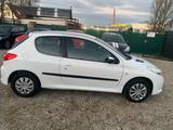 Peugeot 206 + Basis*Neue TÜV*Klima - gebrauchte Peugeot 206 aus dem Jahr 2011