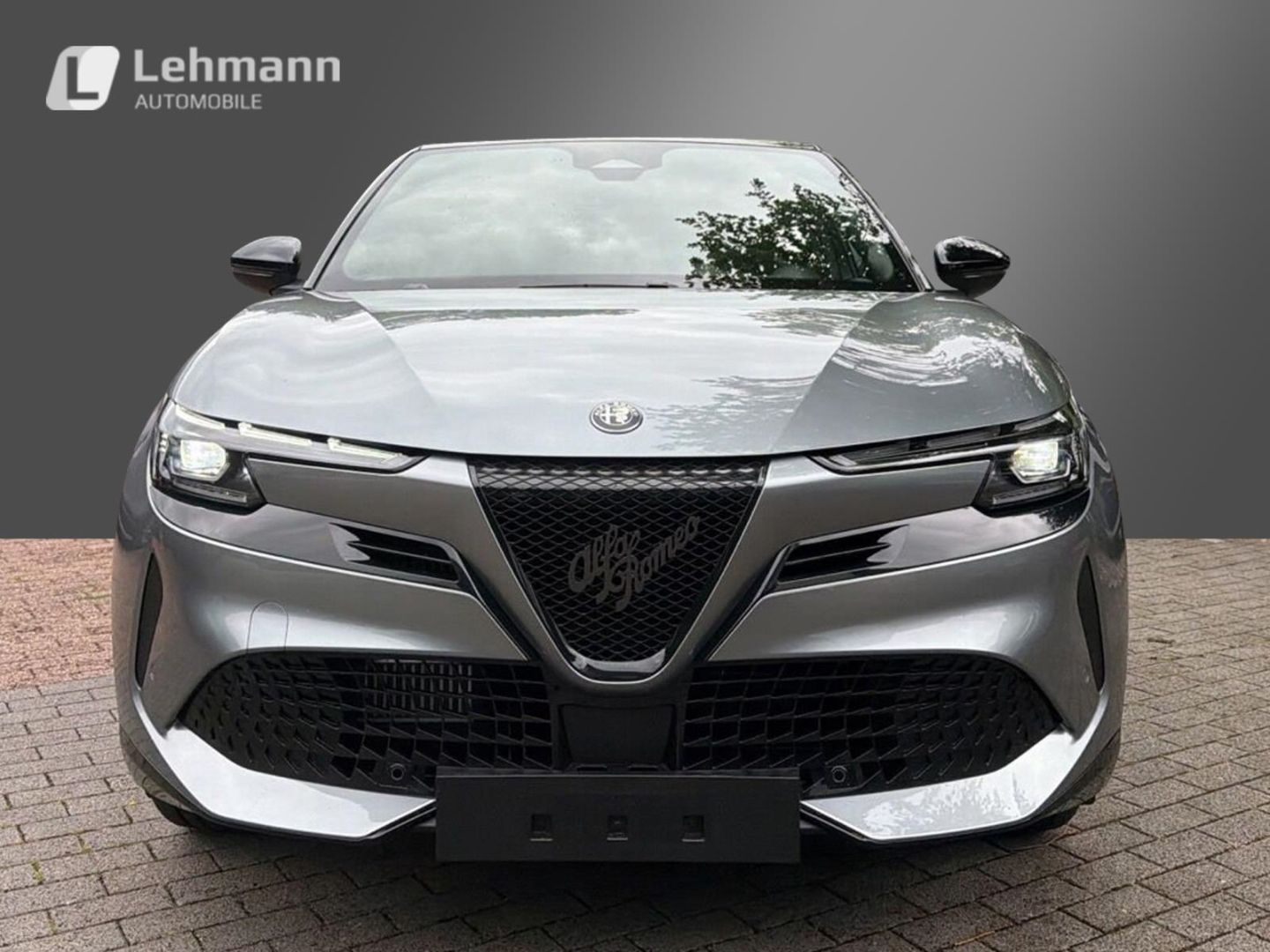 Fahrzeugabbildung Alfa Romeo Junior Ibrida Sport Speciale 1,2 VGT 107kW MY26
