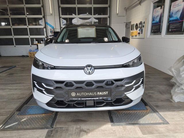 Volkswagen T-Roc — fotografia 2