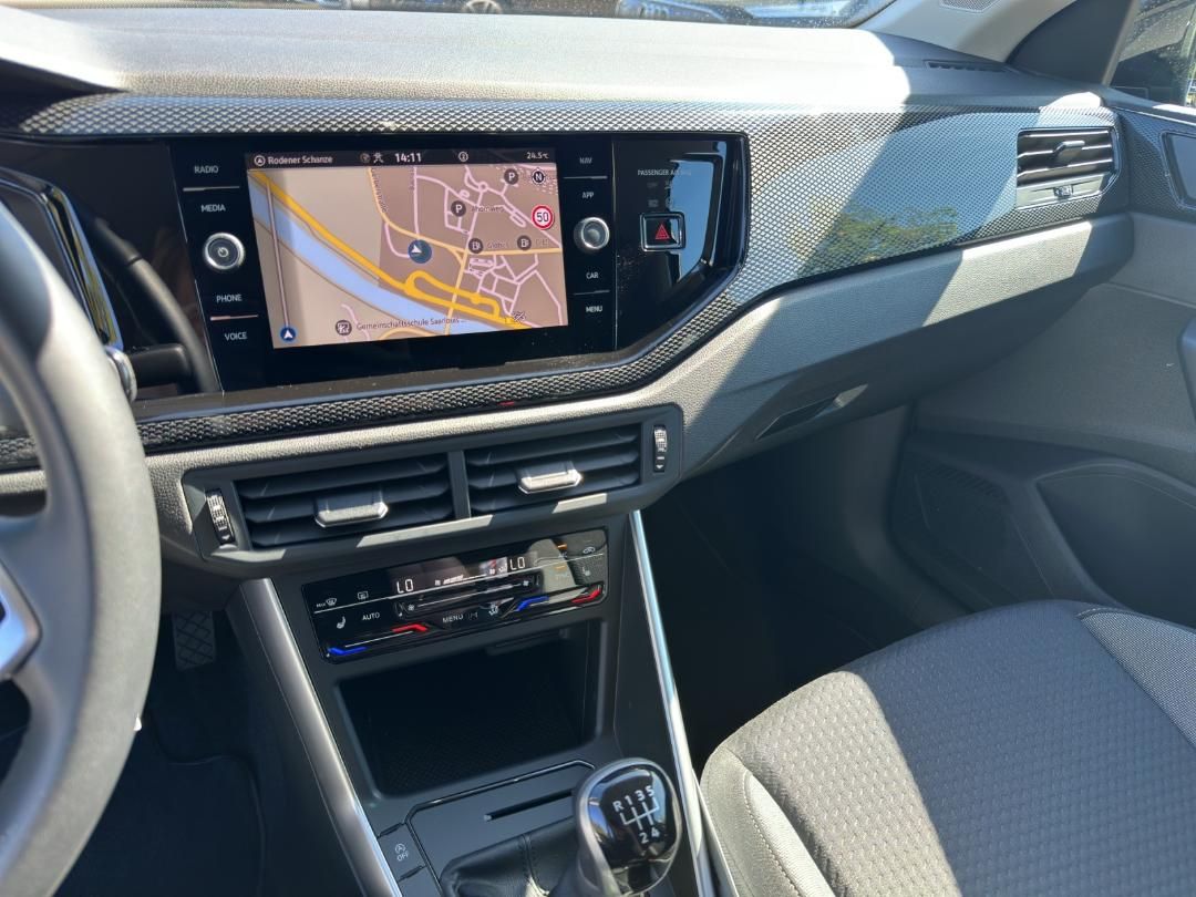 Fahrzeugabbildung Volkswagen Polo Life Life,Climatronic,App Conect,LED Schein