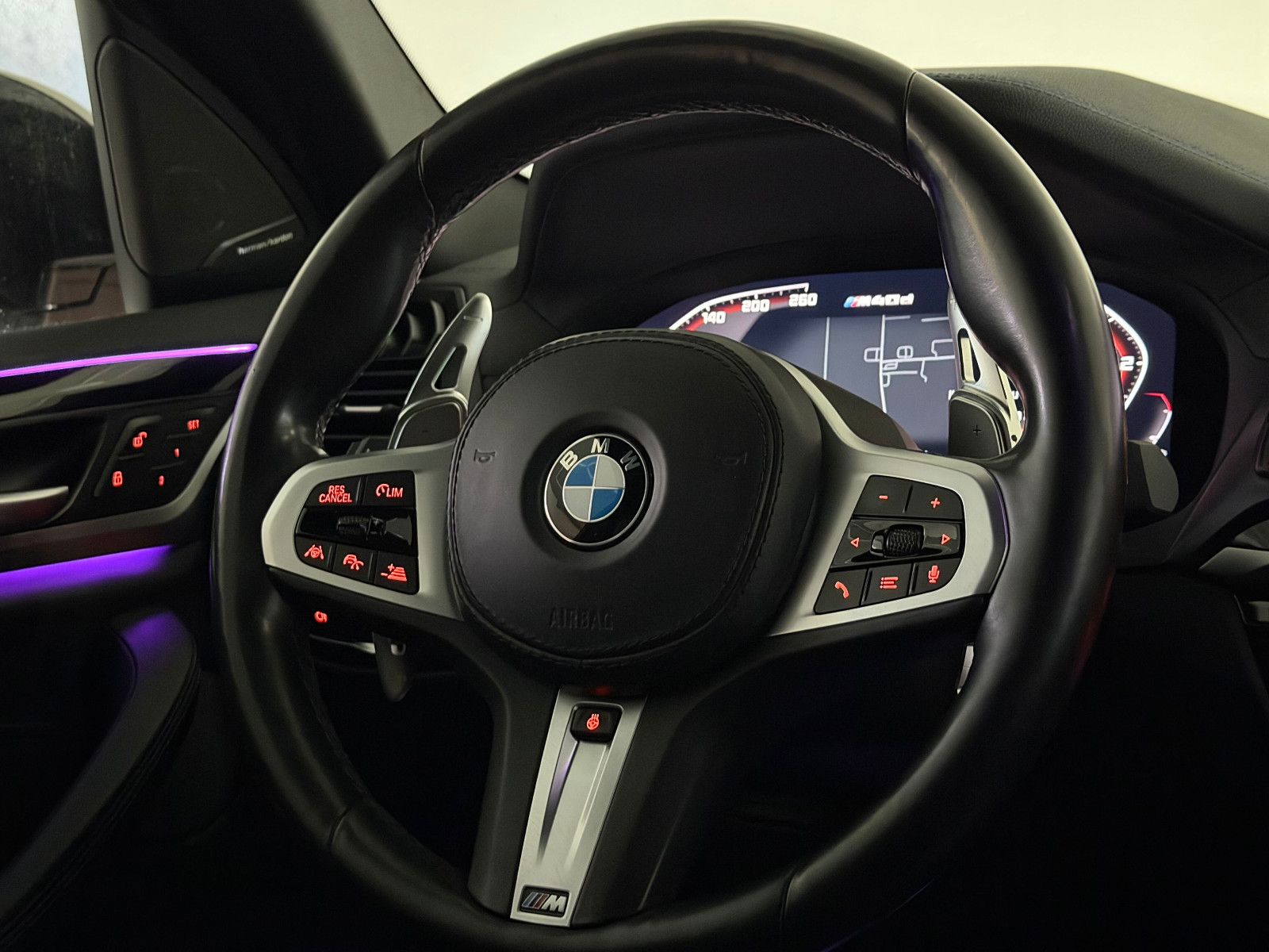 Fahrzeugabbildung BMW X3 M40 d Aut./M-SITZE/STHZ/LED/HuD/ACC/H&K