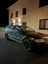 Volkswagen Passat b5 1998 mit Tuv - Volkswagen Passat aus 1998: Kombi