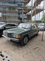 Mercedes-Benz Mercedes  200  W123 - Mercedes-Benz 200 in Hamburg