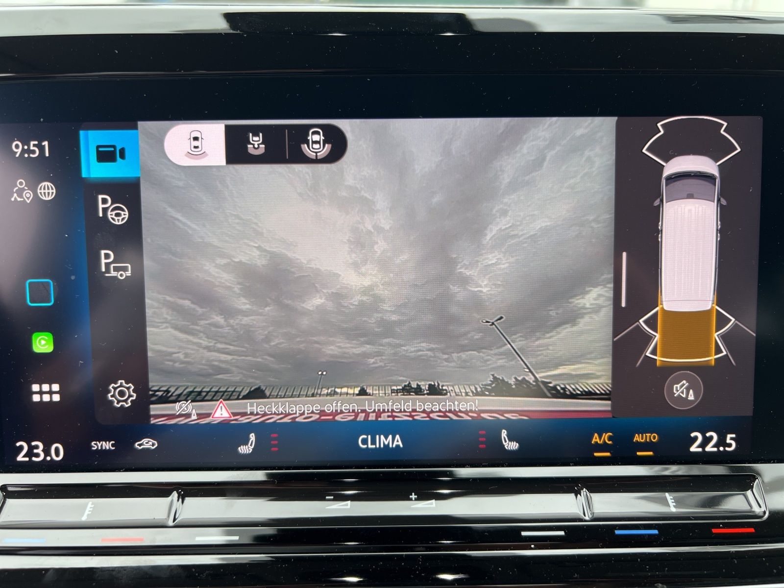 Fahrzeugabbildung Volkswagen T7 Multivan Style DSG TSI IQ-LED AHK H&K