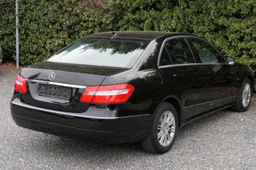 Mercedes E 220 - 10