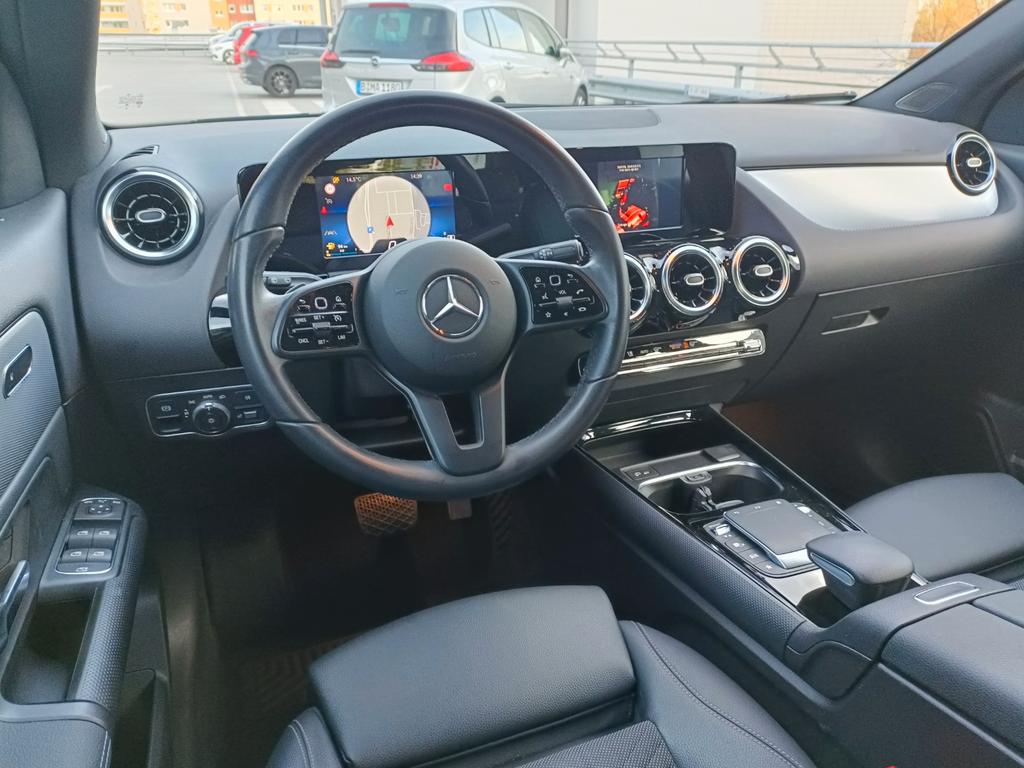 Mercedes-Benz GLA 180