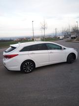 Hyundai i40 1.7 CRDi 104kW Premium DCT Premium - Hyundai i40 mit Panoramadach