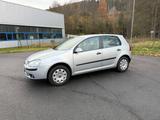 Volkswagen Golf 1,6 FSI Auto Trendline  - Volkswagen Golf aus 2004: 1.6