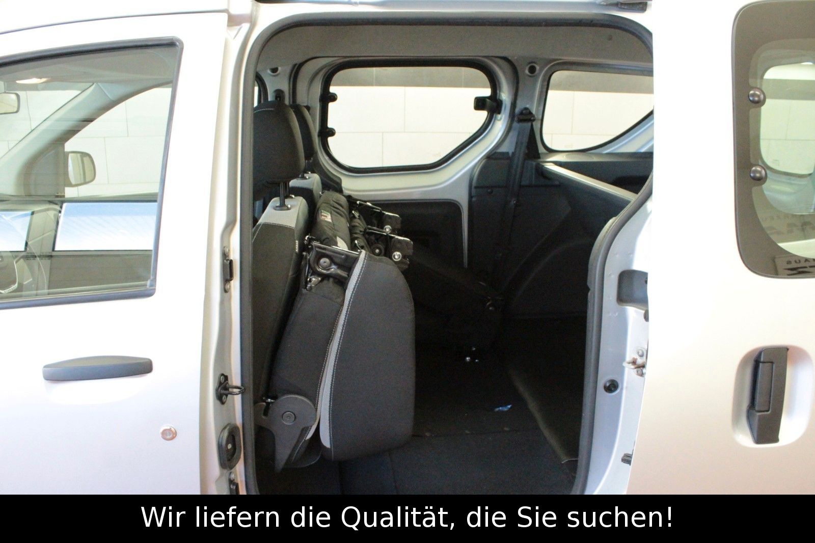Fahrzeugabbildung Dacia Dokker TCe 115 Stepway *Navi*Klima*
