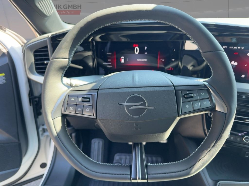 Fahrzeugabbildung Opel Mokka Ultimate Massage SHZ RFK MATRIX